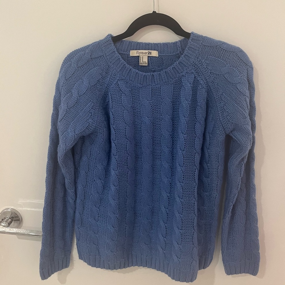 Forever 21 Light Blue Cable Knit Sweater Size Medium
